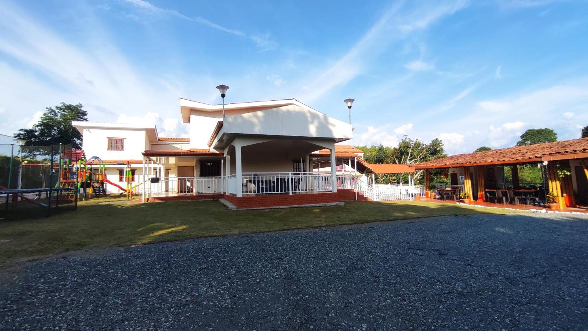 Finca Hotel La Linda Кимбайя Экстерьер фото